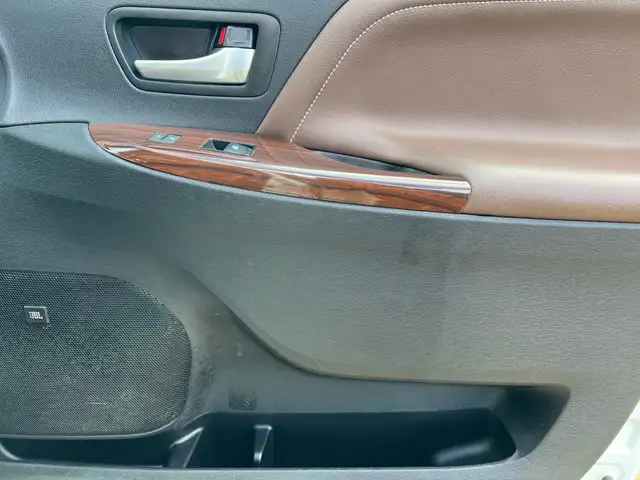 2017 Toyota Sienna XLE LIMITED AWD DUAL SUNROOF NAVI DVD BSM in Cars & Trucks in City of Toronto - Image 16