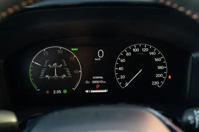 2026 Honda CR-V Hybrid Touring in Cars & Trucks in Edmonton - Image 12