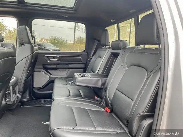 2025 Ram 1500 Sport 1 Crew 4x4 Sunroof Nav Heared & Vented dans Autos et camions dans Saint-Albert - Image 27