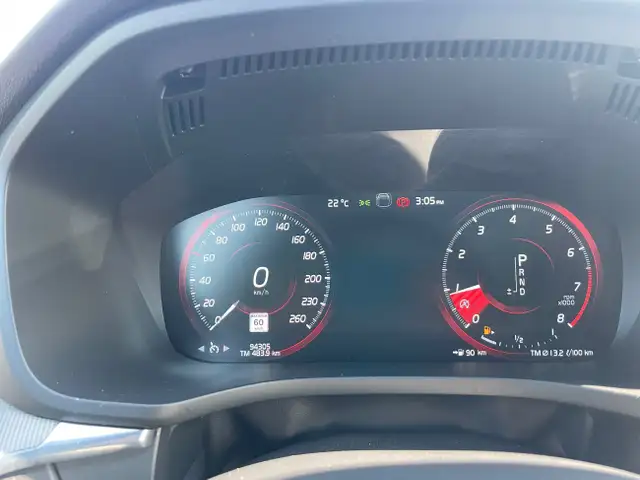 2021 Volvo XC60 R-Design / camera / bluetooth / cuir Bien Équipé in Cars & Trucks in Laval / North Shore - Image 19