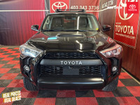 Engine: V6 Cylinder Engine 4.0L L/100Km City: 14.8 L/100Km Hwy: 12.5 Safety Equipment Electronic Sta... (image 2)