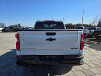 2023 Chevrolet Silverado Crew Cab ZR2 4WD with the 6.2L V8 and 126,000kms. Equipped with Leather, Po... (image 5)