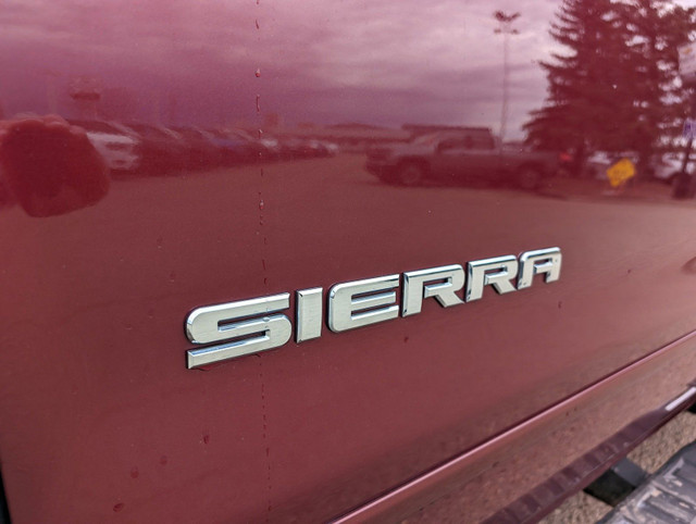 2015 GMC Sierra 1500 *Clean Carfax*SLE Trim*Keyless Entry*Low KM in Cars & Trucks in Brandon - Image 3