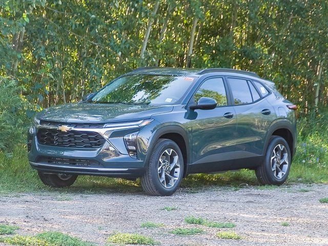 2025 Chevrolet Trax LT in Cars & Trucks in Edmonton - Image 3