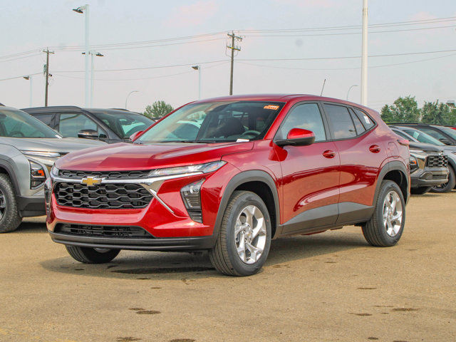 2025 Chevrolet Trax LS in Cars & Trucks in Edmonton - Image 4