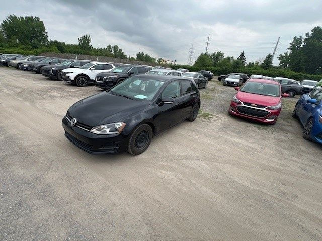 2016 Volkswagen Golf TRENDLINE in Cars & Trucks in City of Montréal - Image 2
