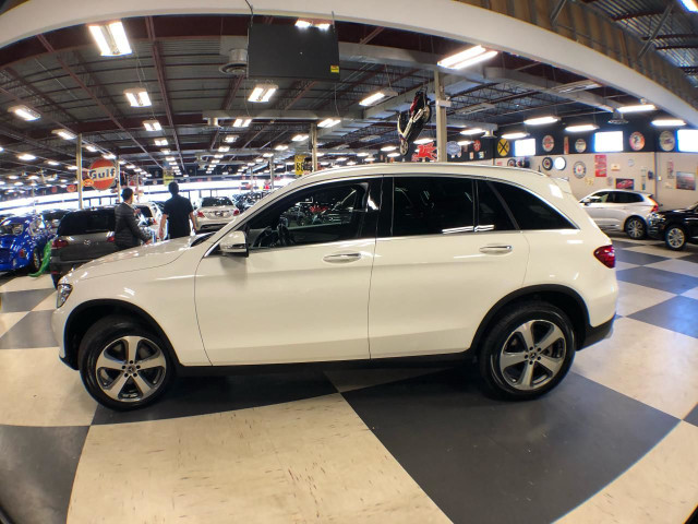 2019 Mercedes-Benz GLC-Class 300 4MATIC-AWD LEATHER PAN/ROOF NAV in Cars & Trucks in City of Toronto - Image 4