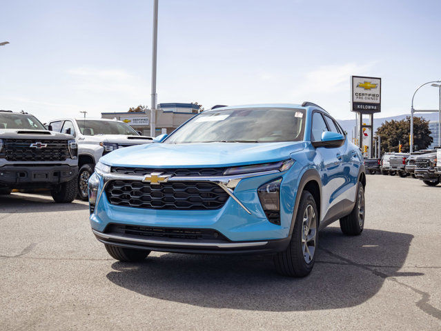 2025 Chevrolet Trax LT in Cars & Trucks in Kelowna - Image 4