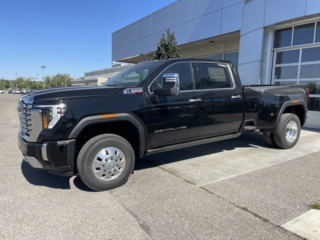 2025 GMC Sierra 3500HD Denali in Cars & Trucks in Calgary - Image 4