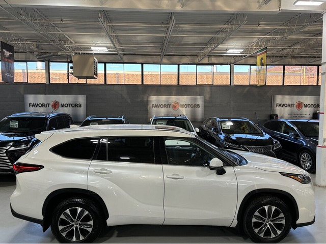  2020 Toyota Highlander XLE AWD|8PASSENGER|LEATHER|SUNROOF|ALLOY in Cars & Trucks in City of Toronto - Image 3