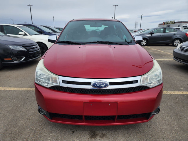 2011 Ford Focus SE *Sedan* Automatic* in Cars & Trucks in Calgary - Image 2