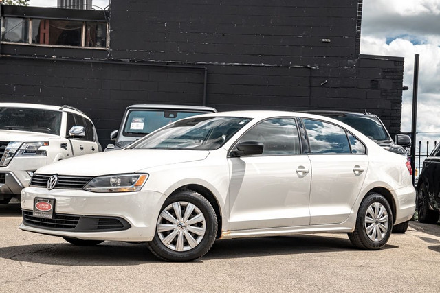 2013 Volkswagen Jetta TRENDLINE | CLEAN CARFAX | HEATED SEATS |  in Cars & Trucks in City of Toronto - Image 2