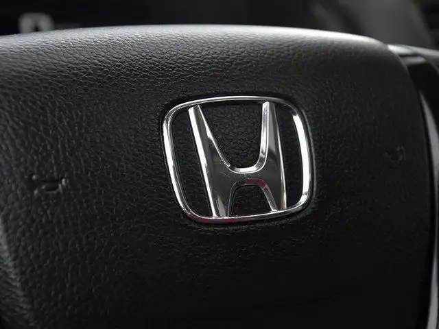 2019 Honda Ridgeline Touring in Cars & Trucks in Red Deer - Image 17