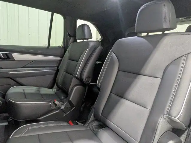 2025 Buick Enclave Preferred- Technology Pkg - Power Pkg in Cars & Trucks in Barrie - Image 31