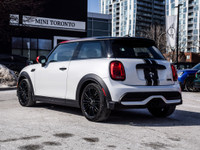 KEY POINTS & FEATURES Recent addition to MINI Toronto's carefully selected Pre-Owned Inventory! Sing... (image 3)