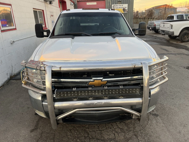2009 Chevrolet Silverado 3500HD DUALLY DURAMAX 6.6L DIESEL 4X4 8 in Cars & Trucks in Calgary - Image 4