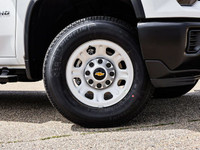 Welcome To Sherwood Park Chevrolet. The #1 Volume Chevrolet Dealer in Canada. This Chevrolet SILVERA... (image 5)