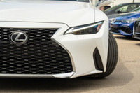 One previous owner Well Maintained This Vehicle just arrived and is awaiting reconditioning, Informa... (image 6)