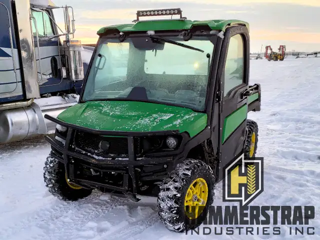 2018 JOHN DEERE Gator XUV 835R 4x4 UTV SxS ATV in ATVs in Edmonton - Image 3
