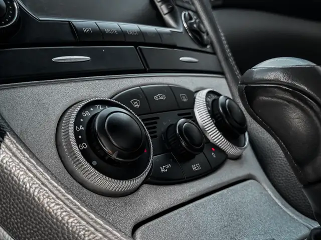 2005 Mercedes-Benz SL-Class in Cars & Trucks in Edmonton - Image 24