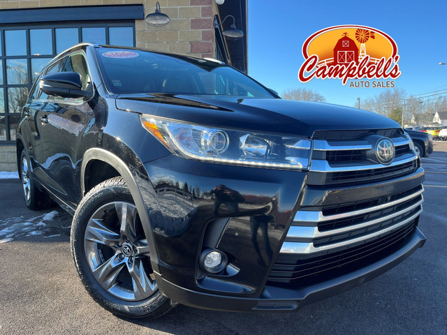 2019 Toyota Highlander Limited Panoramic Sunroof! 7 Passenger... in Cars & Trucks in Moncton