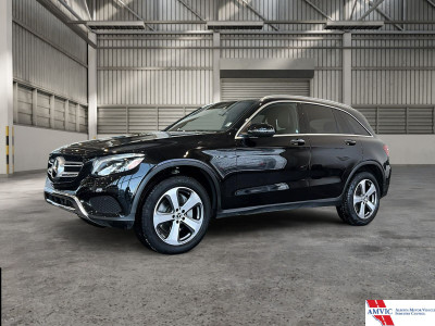 2019 Mercedes-Benz GLC300 4MATIC SUV Extended warranty + Low km'
