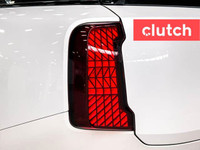 NO ACCIDENTS / CLEAN CARFAX / 1 OWNER / Auto Dimming Rearview Mirror, Front Heated Seats, Driver Sea... (image 9)