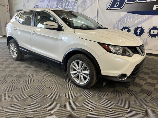 2019 Nissan Qashqai SV 2.0 AWD | HTD STS & HTD STR WHL | REMOTE  in Cars & Trucks in Lloydminster - Image 2