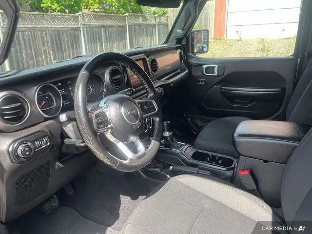 2020 Jeep Gladiator Sport S in Cars & Trucks in Moncton - Image 13