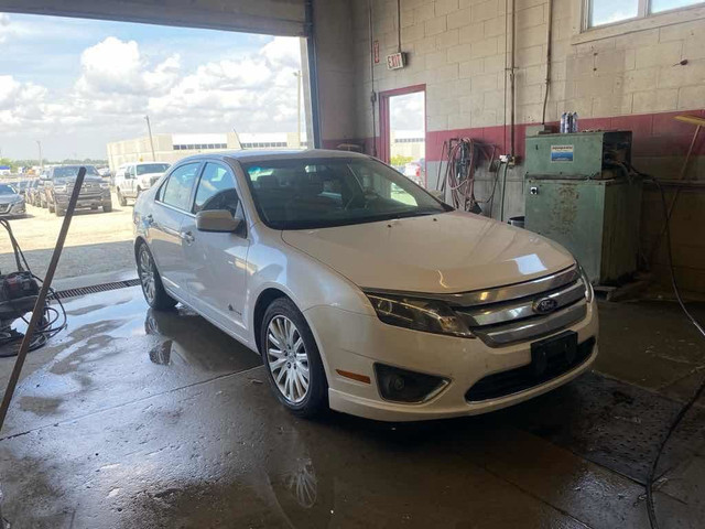 2010 Ford Fusion HYBRID in Cars & Trucks in Barrie - Image 3