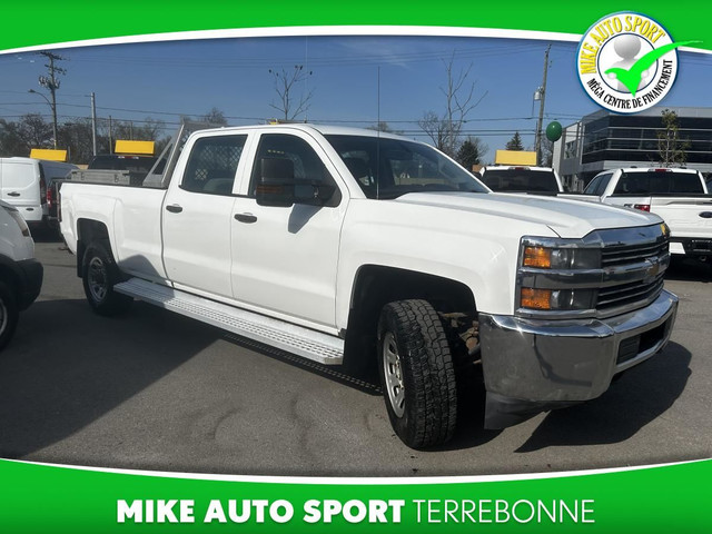Chevrolet Silverado 3500HD 4RM, cabine multiplace, 154 po, WT 20 in Cars & Trucks in Laval / North Shore - Image 3