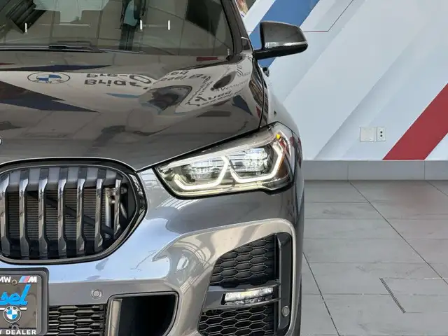 2021 BMW X1 xDrive28i in Cars & Trucks in Vancouver - Image 5