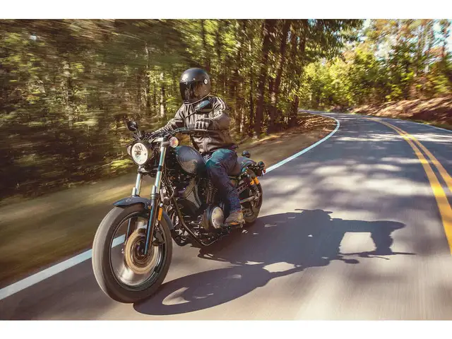 2024 Yamaha Bolt R-Spec BOLT RSPEC in Street, Cruisers & Choppers in Guelph - Image 7