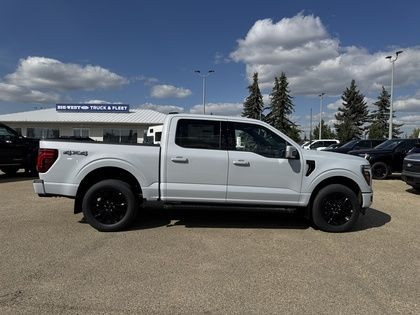 2025 Ford F-150 LARIAT 501A w/ BLACK PKG, TOW/HAUL PKF & MOONROO in Cars & Trucks in Edmonton - Image 2