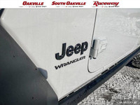 4X4, CLOTH LOW-BACK BUCKET SEATS, BLACK FREEDOM 3-PIECE HARDTOP, PARKVIEW REAR BACKUP CAMERA, SATELL... (image 8)