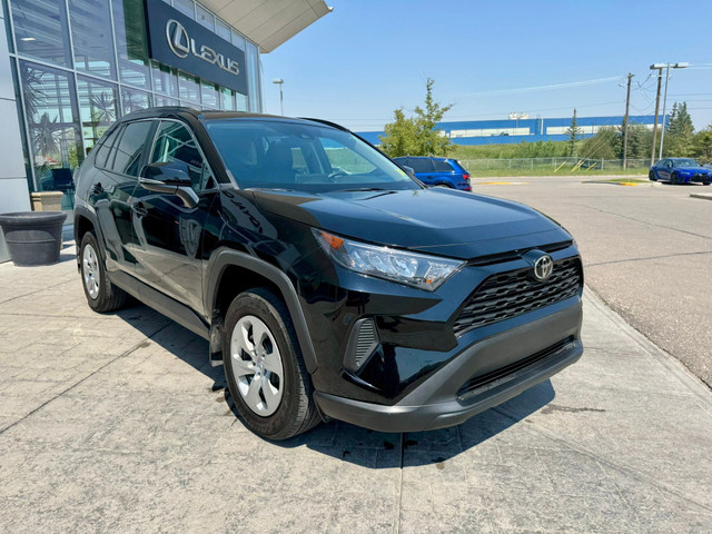2021 Toyota RAV4 LE LE / ZERO ACCIDENTS / FWD / PREMIUM SOUND in Cars & Trucks in Calgary - Image 4