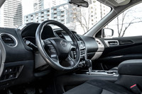 Engine: V6 Cylinder Engine 3.5L L/100Km City: 12.4 L/100Km Hwy: 9.2 Safety Equipment Electronic Stab... (image 9)