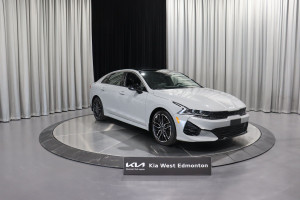 2024 Kia K5 GT w/Black Interior