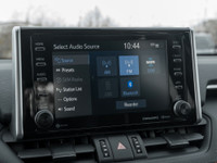 Odometer is 47649 kilometers below market average!Navigation, Sunroof, Clean Car fax Report and Acci... (image 9)