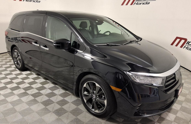 2022 Honda Odyssey Touring in Cars & Trucks in Barrie