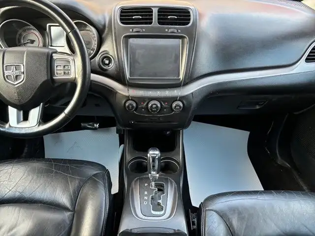 2018 Dodge Journey Crossroad | SUNROOF | HEATED SEATS | DVD dans Autos et camions dans Calgary - Image 17