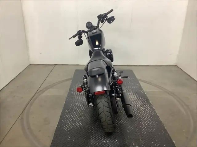 2018 Harley-Davidson Sportster XL883N Iron in Street, Cruisers & Choppers in City of Toronto - Image 13
