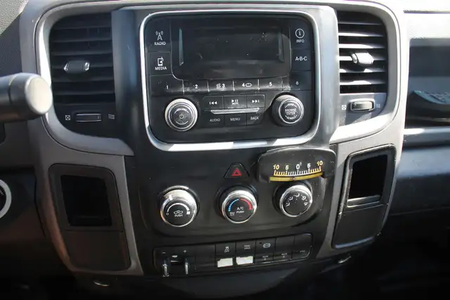 2016 Ram 5500 Bucket Service Versalift Cummins DRW in Heavy Trucks in Mississauga / Peel Region - Image 24