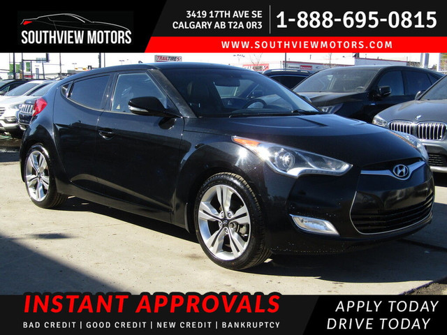  2014 Hyundai Veloster TECH PKG 6-SPEED NAV/B.CAM/ROOF/H.WHEEL&S in Cars & Trucks in Calgary