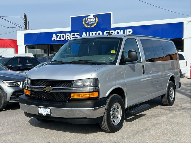  2021 Chevrolet Express Passenger 12 Passenger|Back Up Cam|Lane  in Cars & Trucks in City of Toronto