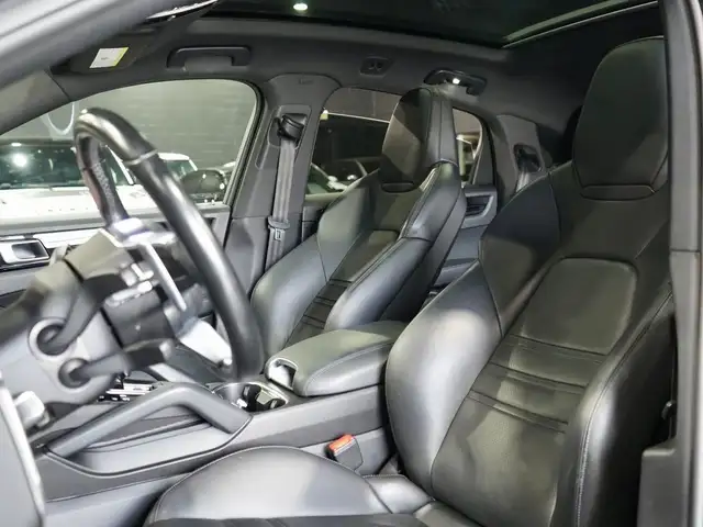 2021 Porsche Cayenne Coupe/PANO/1-OWNER/21 IN RIMS/PANO/CAM/NAV in Cars & Trucks in Mississauga / Peel Region - Image 32