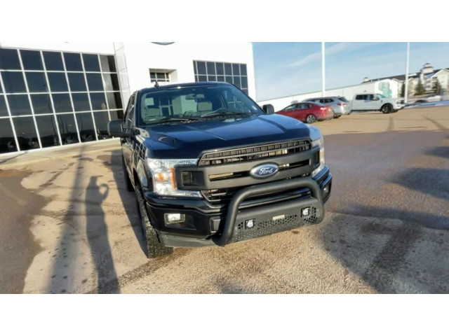  2020 Ford F-150 XL SPORT with LEVELING KIT AND LOTS OF ACCESSOR in Cars & Trucks in Medicine Hat - Image 4