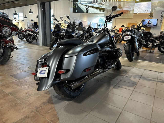 2024 BMW R 18 Roctane Black Storm Metallic in Street, Cruisers & Choppers in City of Halifax - Image 4