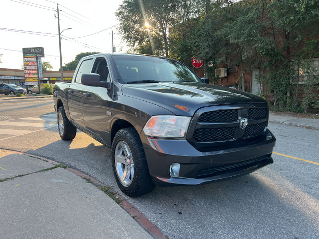 2017 Ram 1500 4WD Crew Cab 140.5" Express in Cars & Trucks in City of Toronto - Image 3