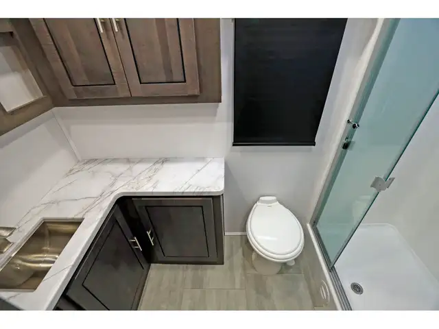 2025 Forest River Georgetown 5 Series Gt5 34H5 3 extensions 2025 in RVs & Motorhomes in Laval / North Shore - Image 29
